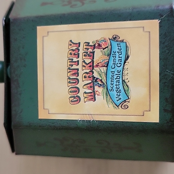 Country Market Spice Tin Candle- Vegetable Garden Scent - Picture 4 of 5